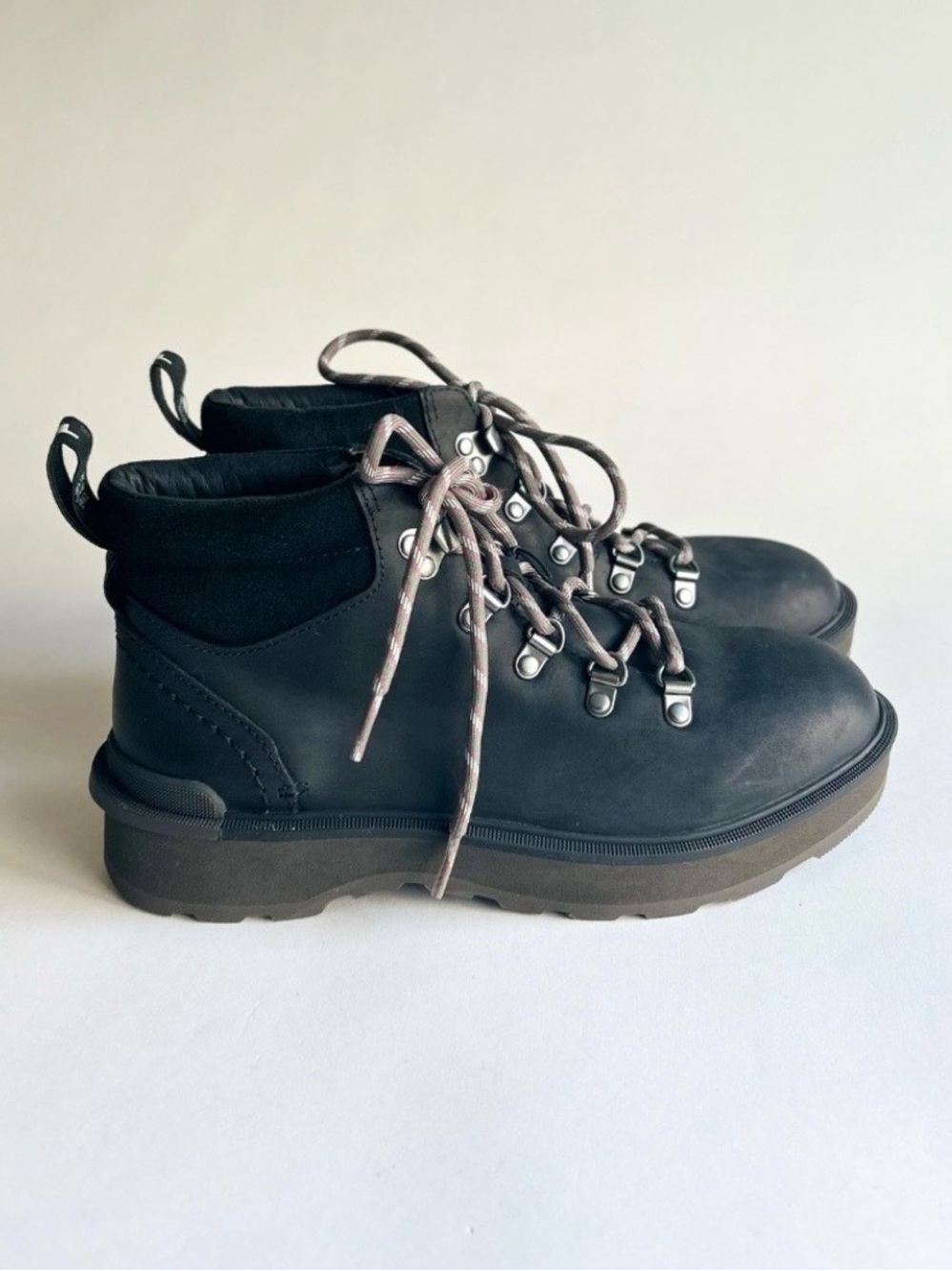 New Sorel Black Waterproof Leather Rubber Outsole Combat Boots size 8.